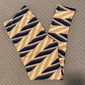 Tall & Curvy LuLaRoe Leggings